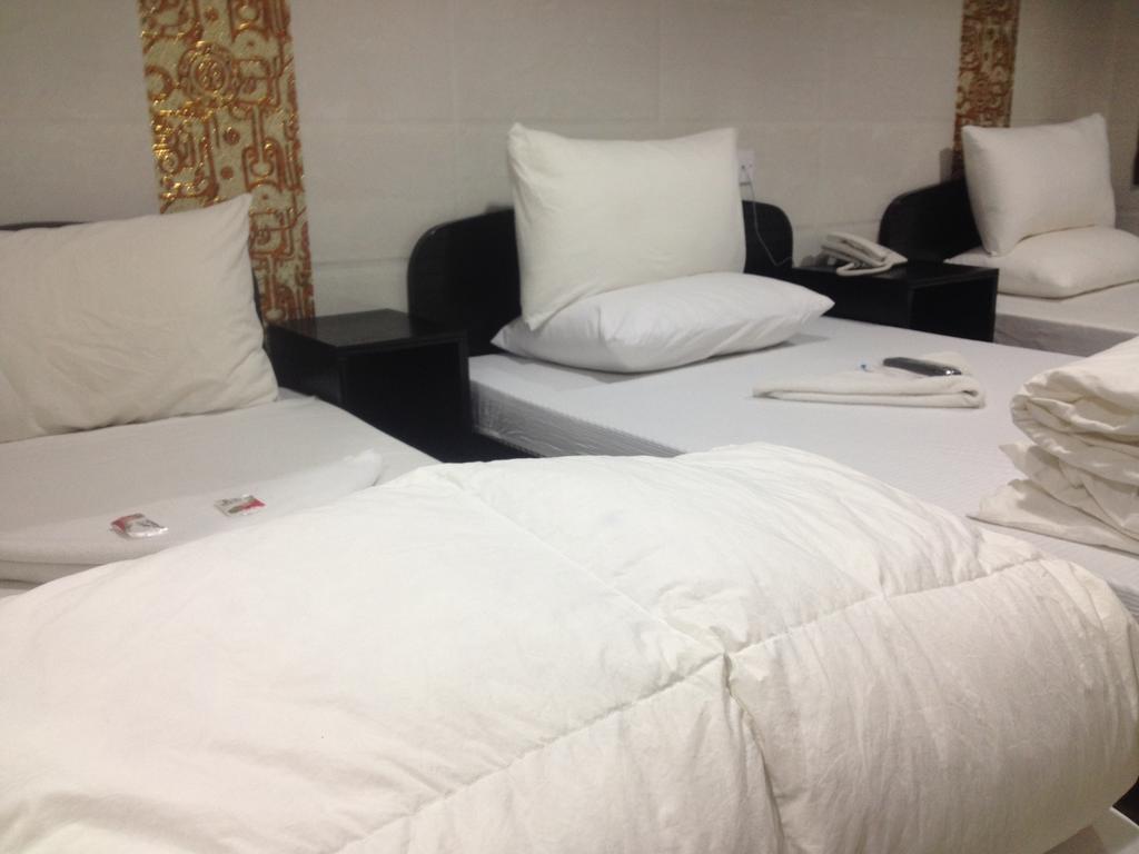 Manhattan Guesthouse هونغ كونغ المظهر الخارجي الصورة